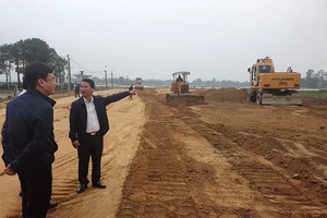 Thi công khu tái định cư tập trung tại huyện Đức Thọ, tỉnh Hà Tĩnh phục vụ Dự án đường cao tốc Bắc - Nam phía Đông.