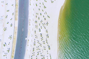 Sun Grand City Feria nằm bên cạnh bãi tắm và đường bao biển đẹp bậc nhất miền Bắc