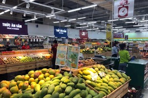 5 tháng đầu năm, tổng mức bán lẻ hàng hóa và doanh thu dịch vụ tiêu dùng giảm 3,9% so với cùng kỳ.