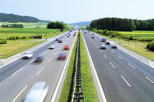 Nếu được Quốc hội phê chuẩn, 5 dự án thành phần cao tốc Bắc - Nam đầu tư công hoàn thành trong năm 2022, riêng dự án cầu Mỹ Thuận 2 hoàn thành trong năm 2023, các dự án thành phần đầu tư theo hình thức PPP hoàn thành trong năm 2023.