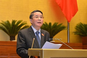 Chủ nhiệm Uỷ ban Tài chính - Ngân sách Nguyễn Đức Hải báo cáo giải trình.