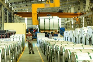 Hoa Sen (HSG) đánh đu với sự trồi sụt về giá nguyên liệu