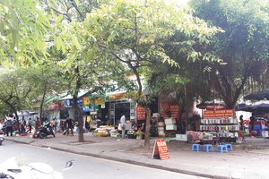 Cấm kinh doanh tầng 1 nhà tái định cư: Lo tình trạng “bắt cóc bỏ đĩa”