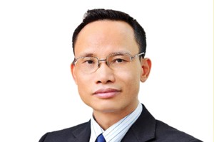 TS. Cấn Văn Lực
