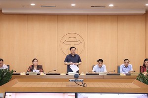 Cuộc họp với Ban Chỉ đạo phòng, chống dịch bệnh Covid-19 TP và lãnh đạo các, quận, huyện, thị xã chiều 6/8