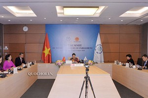 Trước thềm Hội nghị Thượng đỉnh các Chủ tịch Quốc hội thế giới lần thứ 5, Hội nghị thượng đỉnh các nữ chủ tịch Quốc hội lần thứ 13 cũng đã được tổ chức theo hình thức trực tuyến, Chủ tịch Quốc hội Nguyễn Thị Kim Ngân phát biểu tại hội nghị này.