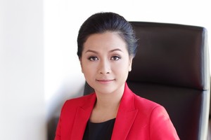 Bà Trần Uyên Phương muốn cắt lỗ cổ phiếu Yeah1 (YEG)