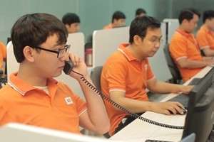 Bẻ lái đúng hướng, FPT gia nhập “trận chiến” 2.000 tỷ USD