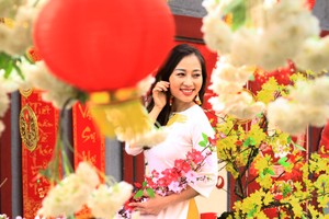 Cuối năm, vườn Đào Nhật Tân hút khách