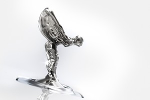 Dawn Silver Bullet - bộ sưu tập đầu tiên của thế kỷ mới của Rolls-Royce 