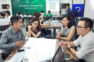 Các bạn trẻ thảo luận tại một sự kiện liên quan đến khởi nghiệp ở Hà Nội. Ảnh: Thành Nguyễn.