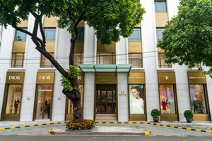 Cửa hàng mới của 2 thương hiệu LV & Dior tại Hà Nội mới được khai trương.