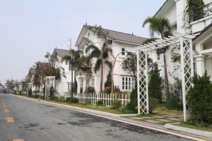 Vườn Vua Resort & Villas đang là điểm đến nghỉ dưỡng yêu thích của nhiều gia đình vào các dịp cuối tuần. Ảnh: Thành Nguyễn.