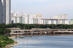 Thị trường nhà ở Thủ đô đang thiếu trầm trọng phân khúc nhà giá rẻ. Ảnh: Thành Nguyễn.