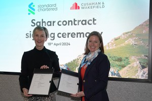 Standard Chartered và Cushman & Wakefield hợp tác để quản lý các bất động sản.