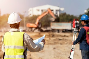 Giải ngân đầu tư công của ngành giao thông vận tải đang có xu hướng chậm lại. Ảnh: Shutterstock.