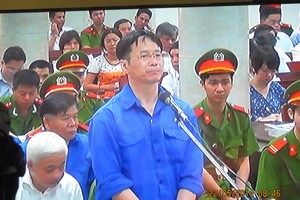 Bị cáo Lý Xuân Hải tại Tòa