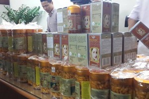 Hàng giả bị thu giữ