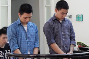 5 năm tù cho đối tượng làm giả facebook bán hàng hiệu