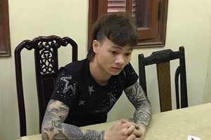 Khá “bảnh” bị xét xử vì tội Đánh bạc và Tổ chức đánh bạc vào ngày 13/11