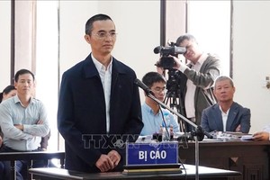 Bị cáo Đặng Anh Tuấn tại tòa sơ thẩm sáng 25/11/2019. Ảnh: TTXVN