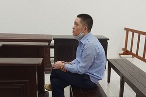 Hà Nội: Kẻ trộm đột nhập biệt thự ung dung tắm rửa, ăn cơm rồi đánh cắp chiếc RangerRover