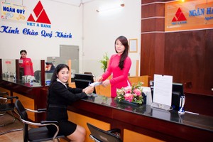 Tập đoàn Việt Phương muốn bán 17 triệu cổ phiếu VAB trước khi VietABank niêm yết