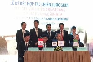 CTCP Đầu tư Thành Thành Công, GEC ký hợp tác chiến lược với IFC và Armstrong