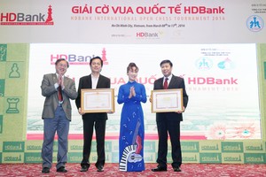  Những bóng hồng “tung hoành” tại giải cờ vua quốc tế HDBank