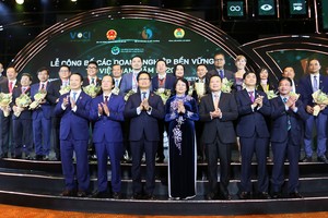 HDBank được vinh danh Top 10 Doanh nghiệp bền vững của năm