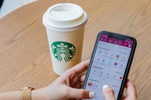 MoMo là ví điện tử đầu tiên được chấp nhận thanh toán tại Starbucks Vietnam