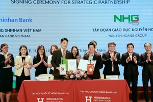 Ngân hàng Shinhan Việt Nam ký hợp tác chiến lược với Tập đoàn Nguyễn Hoàng
