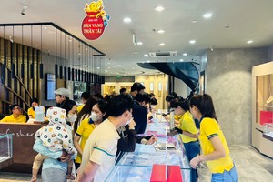 Nhiều người thay đổi phương thức mua vàng ngày Vía Thần tài