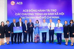 ACB đồng hành cùng UBND TP.HCM trong các chương trình an sinh xã hội
