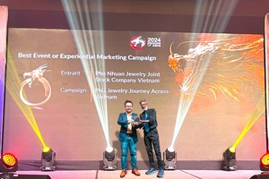 Đại diện PNJ nhận giải thưởng Dragons of Asia 2024 (Ảnh: Dragons of Asia)