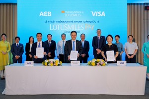 Vietnam Airlines (HVN) hợp tác ACB và Visa ra mắt thẻ hội viên tích hợp thanh toán Lotusmiles Pay