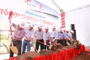 Vingroup và Coteccons động thổ khởi công dự án Tổ hợp sản xuất ô tô Vinfast tại đảo Cát Hải