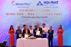 Hòa Phát  cung cấp ống thép cho “Vua tôm” Minh Phú đầu tư hồ nuôi nổi