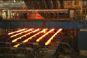 Hòa Phát bán gần nửa triệu tấn thép trong tháng 8