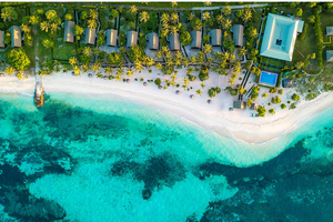 Khách sạn Đông Á (DAH) dự trình chia cổ tức 7%, chuẩn bị triển khai các dự án bất động sản nghỉ dưỡng, du lịch