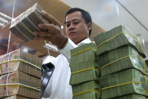 Mặt bằng lãi suất ở Việt Nam còn cao so với nhiều nước trong khu vực