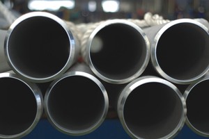 Giá trị nhập khẩu ống thép hàn cacbon từ Việt Nam vào Hoa Kỳ trong năm 2014 là 60,6 triệu USD - mức lớn nhất trong số các nước bị điều tra