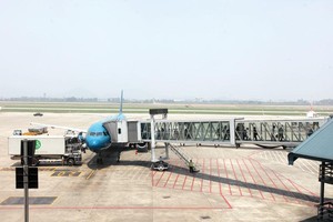 Với lợi nhuận cao từ quyền quản lý khai thác các cảng hàng không lớn của Việt Nam, ACV thu hút sự quan tâm của các nhà đầu tư. Ảnh: Đức Thanh