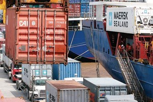 Năm 2015, Việt Nam nhập siêu 3,5 tỷ USD