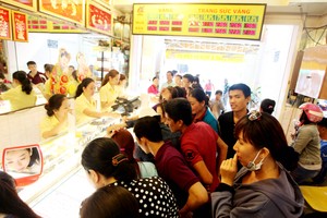 Tỷ giá trung tâm ngày 17/2 tăng 11 đồng/USD lên mức 21.895 đồng/USD