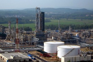 Sản phẩm của Dung Quất bị chê đắt do "đội" thuế cao