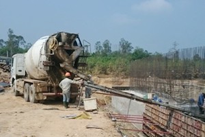 Tình trạng “đứt bữa” vốn đối ứng cho các dự án do Tổng công ty Đầu tư phát triển đường cao tốc – VEC làm chủ đầu tư được đánh giá là khá nghiêm trọng.