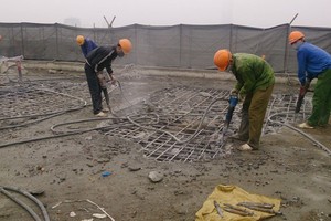 Việc phá dỡ phần công trình sai phạm giai đoạn 1 gồm tum và tầng 19, nhà 8B Lê Trực dự kiến mất 2 tháng (tính từ ngày 6/3/2016).