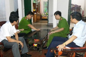 Cơ quan điều tra tiến hành xác minh làm rõ vụ 2 phóng viên VTV bị chém trong lúc ghi hình tác nghiệp (Ảnh: Dân Trí)