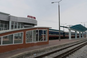 Ga Hạ Long, ga đạt tiêu chuẩn quốc tế nhưng…